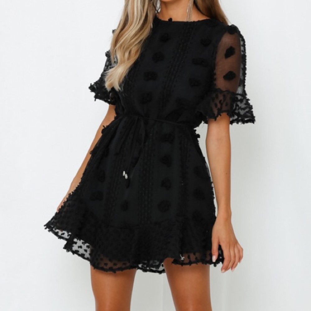 Hello molly black short sleeve flowy dress